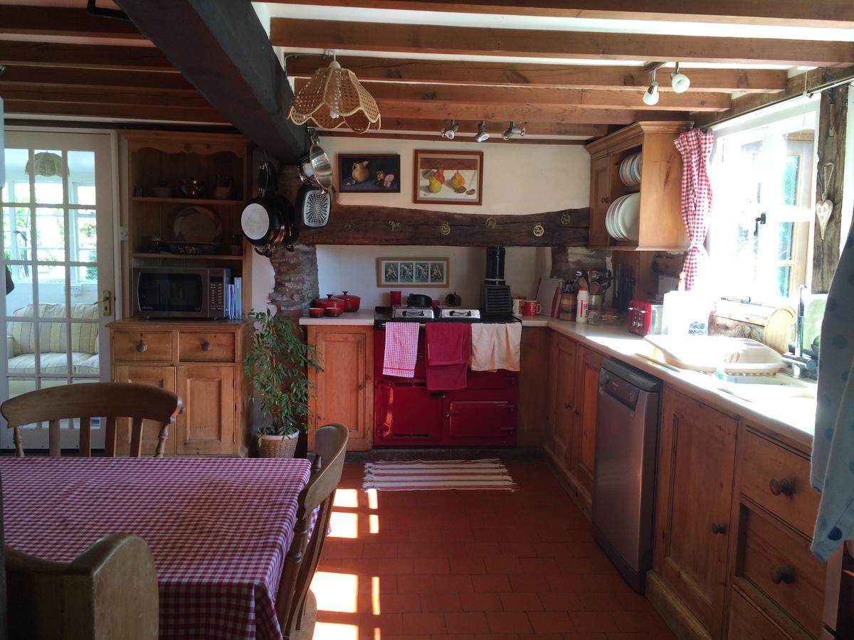 Yew Tree Cottage Леминстер Экстерьер фото